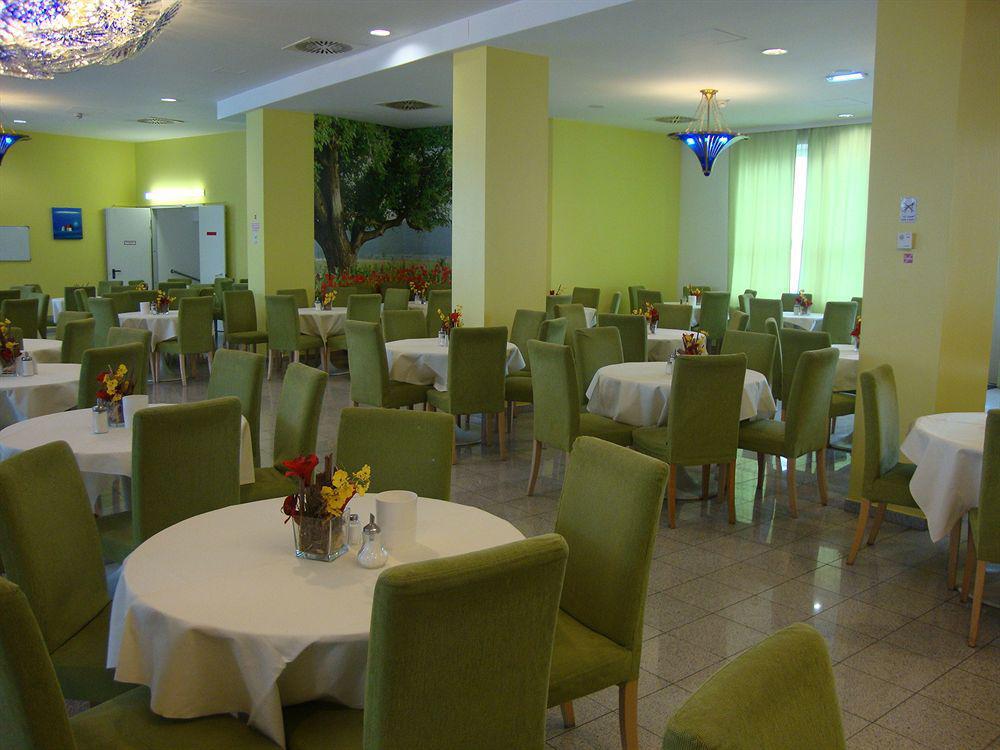 Lenas Donau Hotel Vienna Exterior photo
